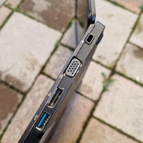 LPR Laptop Fujitsu LifeBook U727